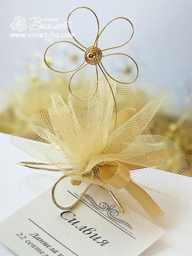 Flo Wedding Favour - gold