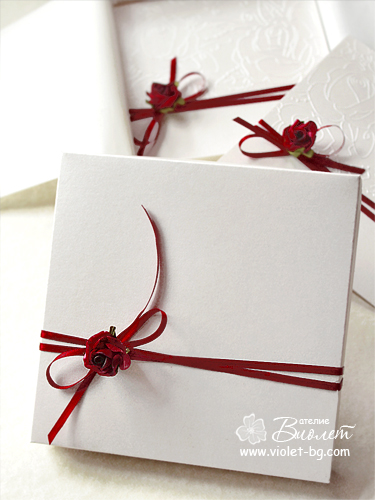 Romance Decorated Box - Burgundy